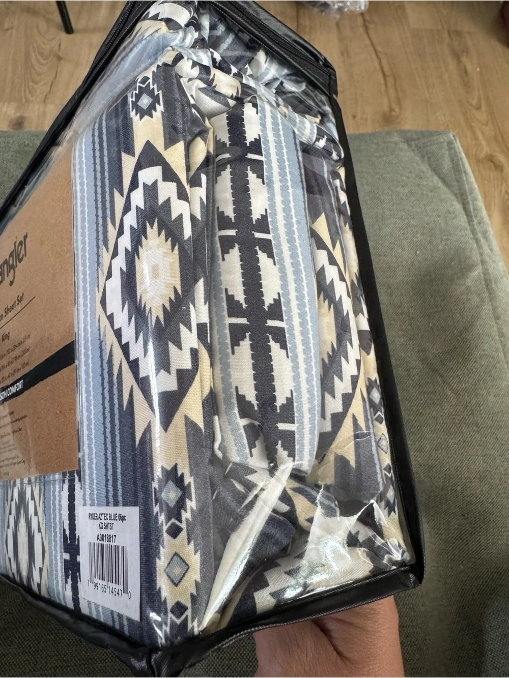 Wrangler King 6-Piece Sheet Set in blue and Cream Aztec Pattern